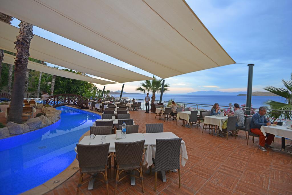 Lighthouse Beach Hotel Ортакент Экстерьер фото